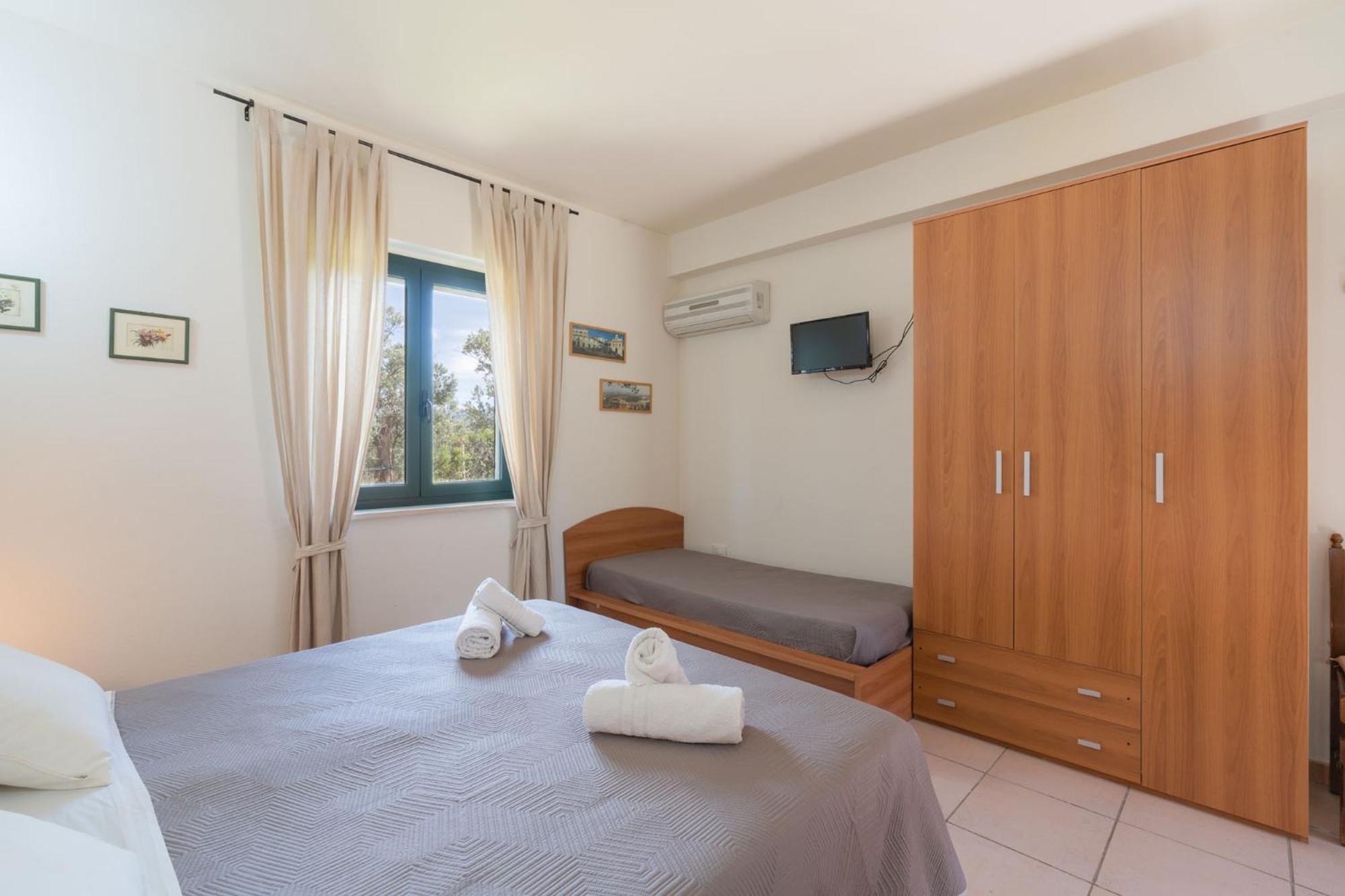La Piana Degli Ulivi Bed & Breakfast Росано Екстериор снимка