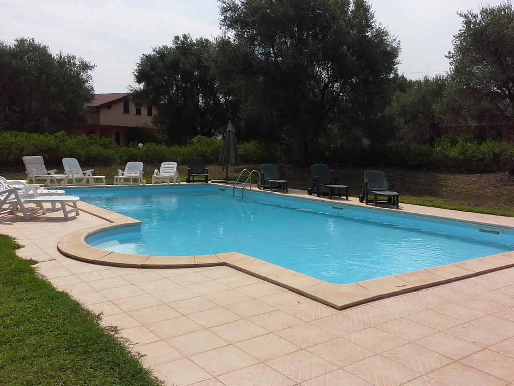 La Piana Degli Ulivi Bed & Breakfast Росано Екстериор снимка